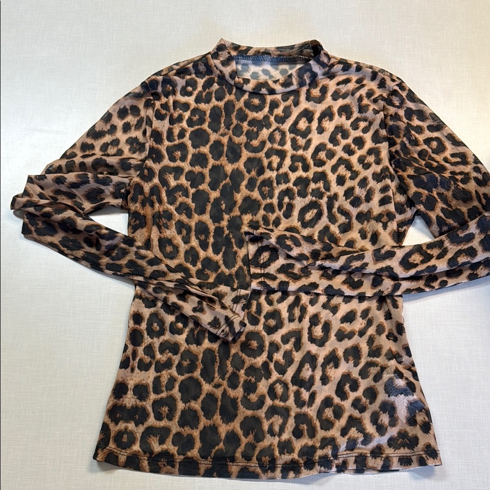 Leopard Print Long Sleeve Top